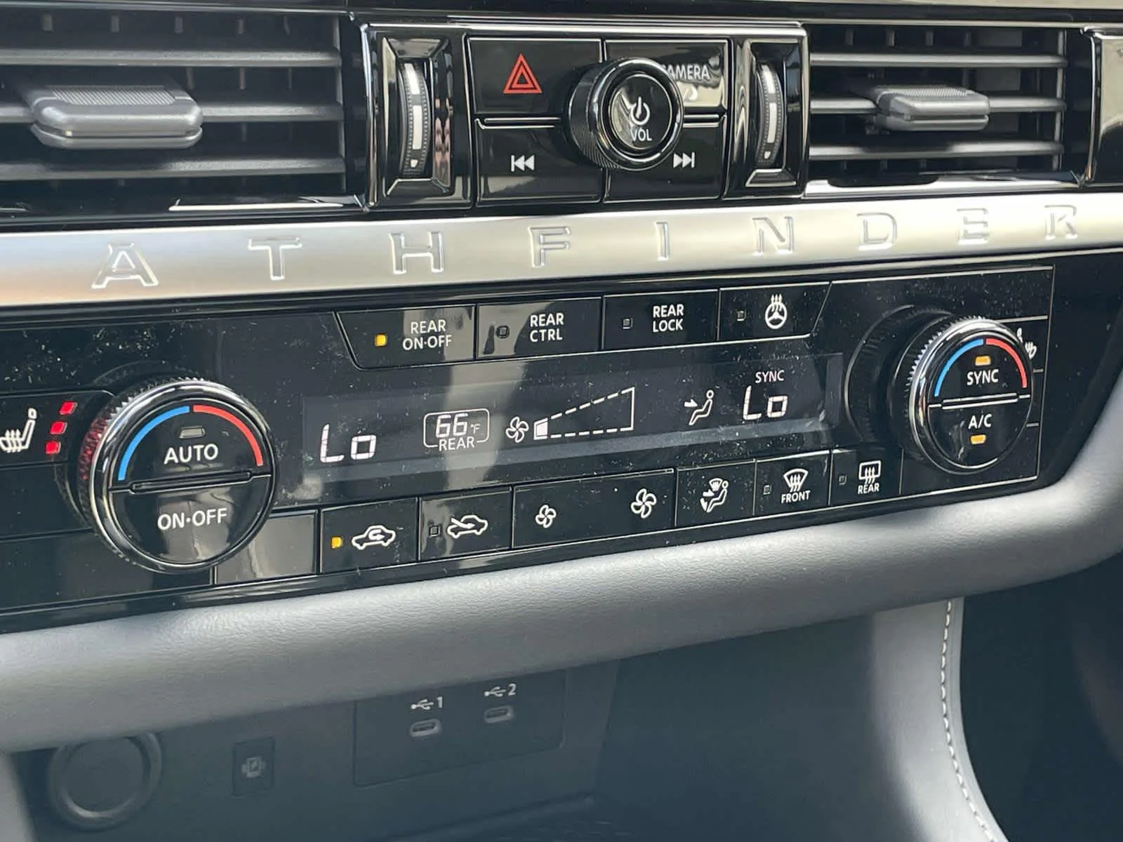 New 2026 Everest White Pearl Tricoat Nissan SL image 28