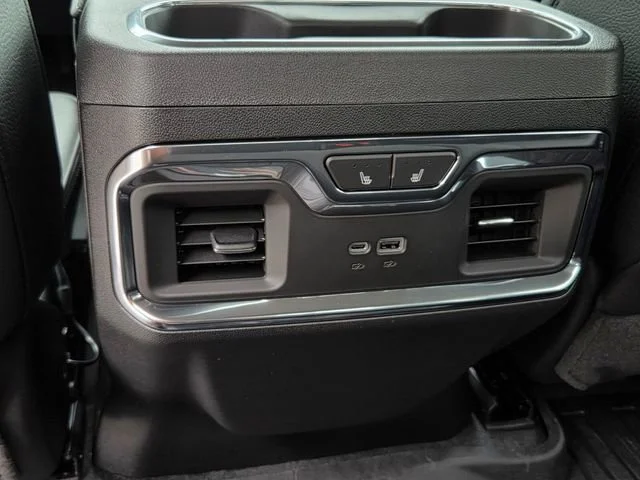 2026 GMC Sierra 2500HD Denali - Photo 10