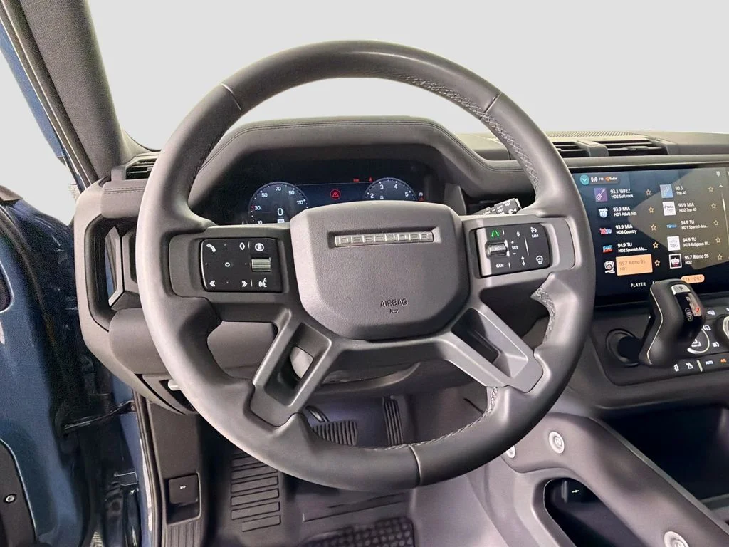 Used 2026 Blue Land Rover S image 11