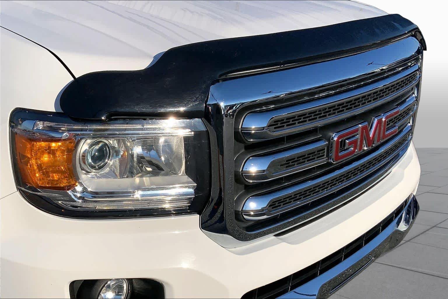 Used 2020 Summit White GMC 2WD SLT image 28