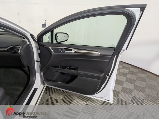 Used 2016 White Ford SE image 36