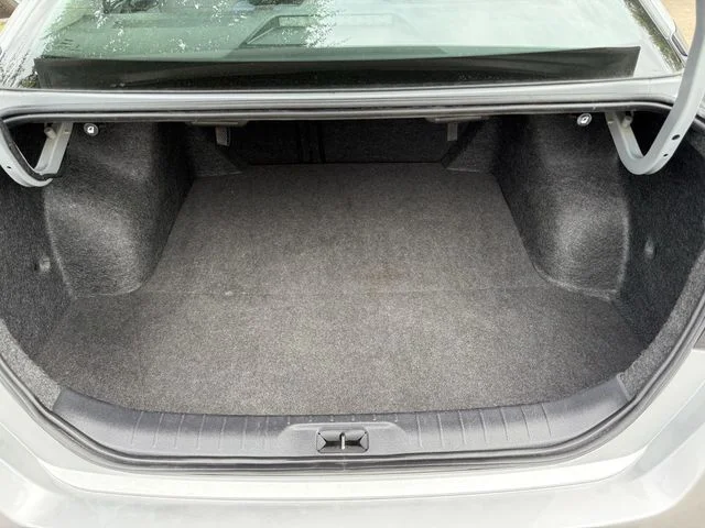 Used 2024 Silver Nissan 2.5 SV image 26
