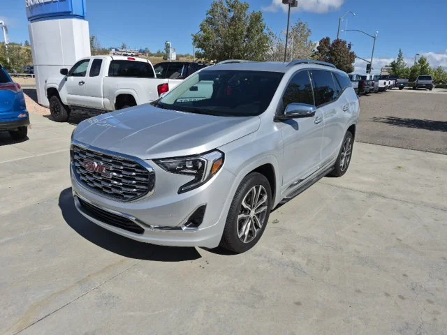 Used 2018 Silver GMC Denali image 1