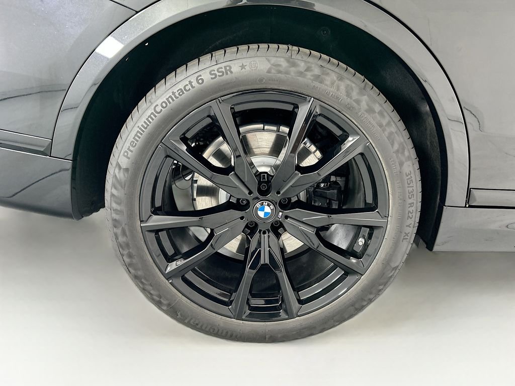New 2027 Black Sapphire Metallic BMW xDrive40i image 32