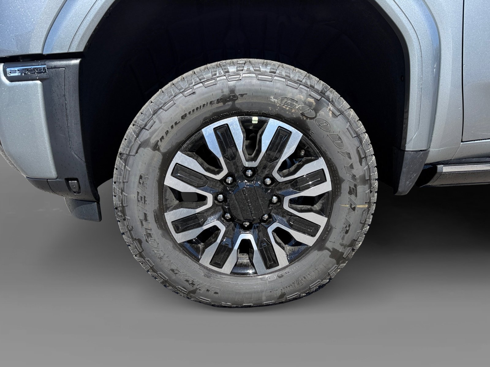 2026 GMC Sierra 2500HD Denali Ultimate - Photo 9