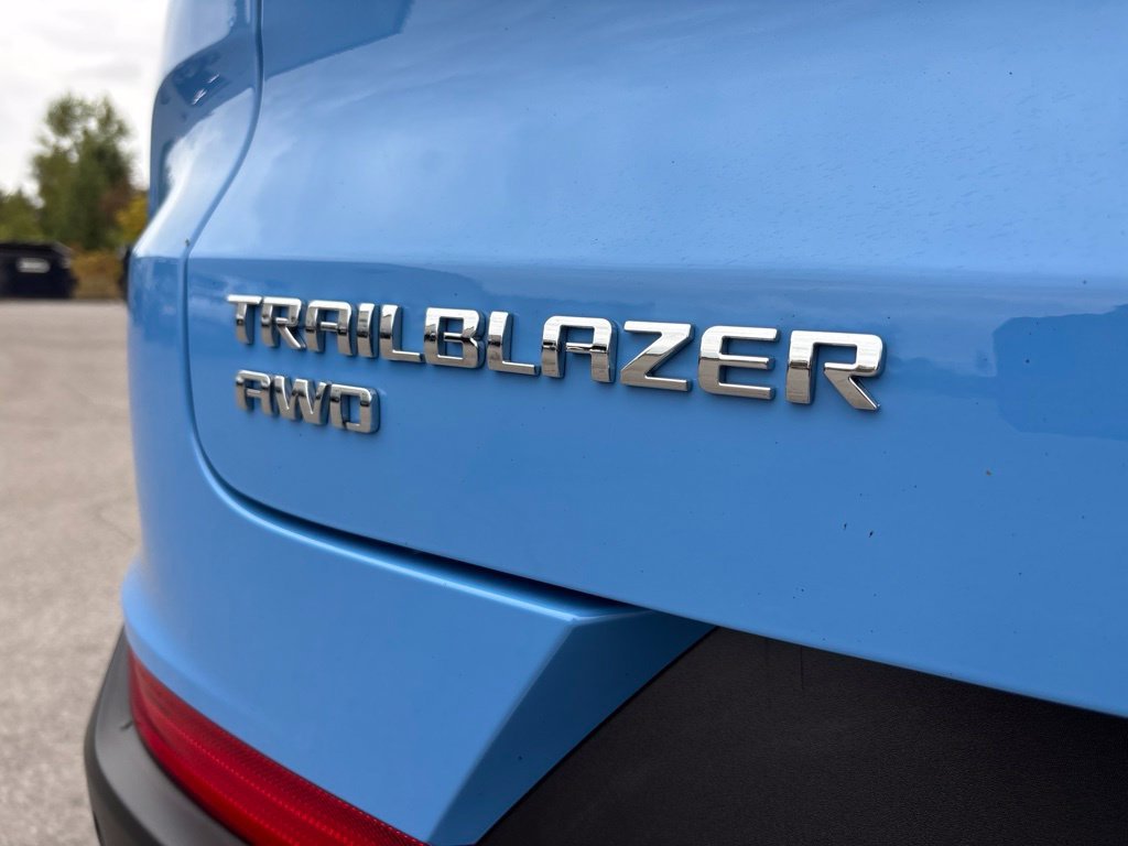 Used 2024 Blue Chevrolet LT image 15