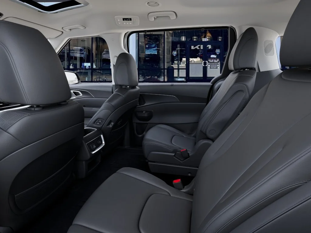 New 2027 Ceramic Silver Kia SX image 18