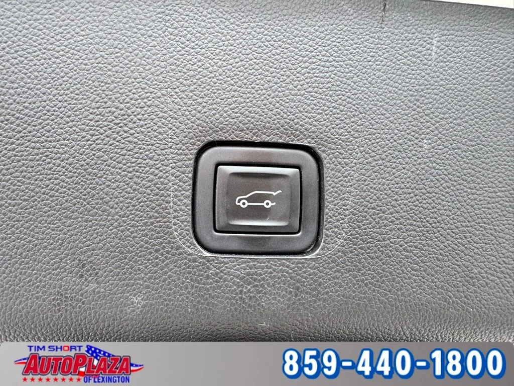 Used 2023 White Chevrolet RS image 45