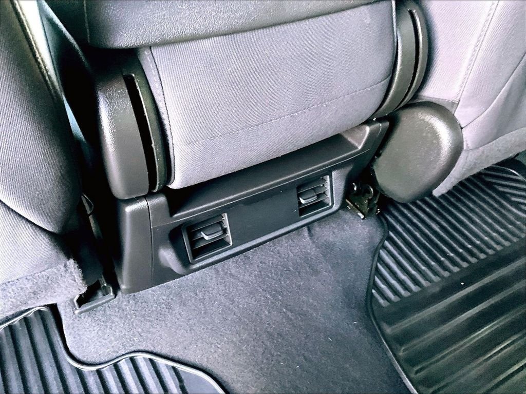 Used 2023 Blue Chevrolet Custom image 27