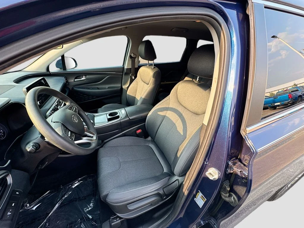 Used 2023 Stormy Sea Hyundai SE image 17