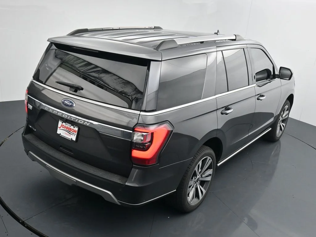 Used 2021 Gray Ford Limited image 26