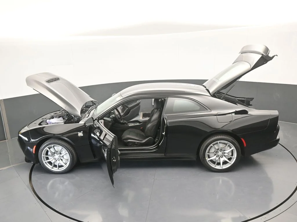 New 2026 Diamond Black Crystal Pearlcoat Dodge Scat Pack image 58