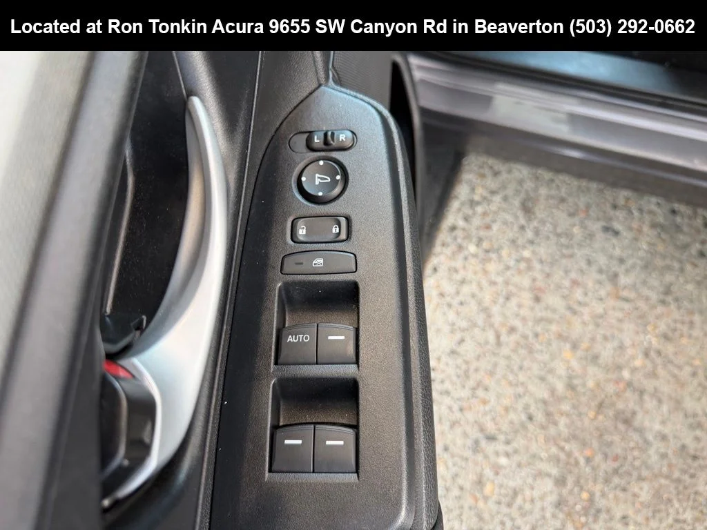 Used 2018 Modern Steel Metallic Honda LX image 12