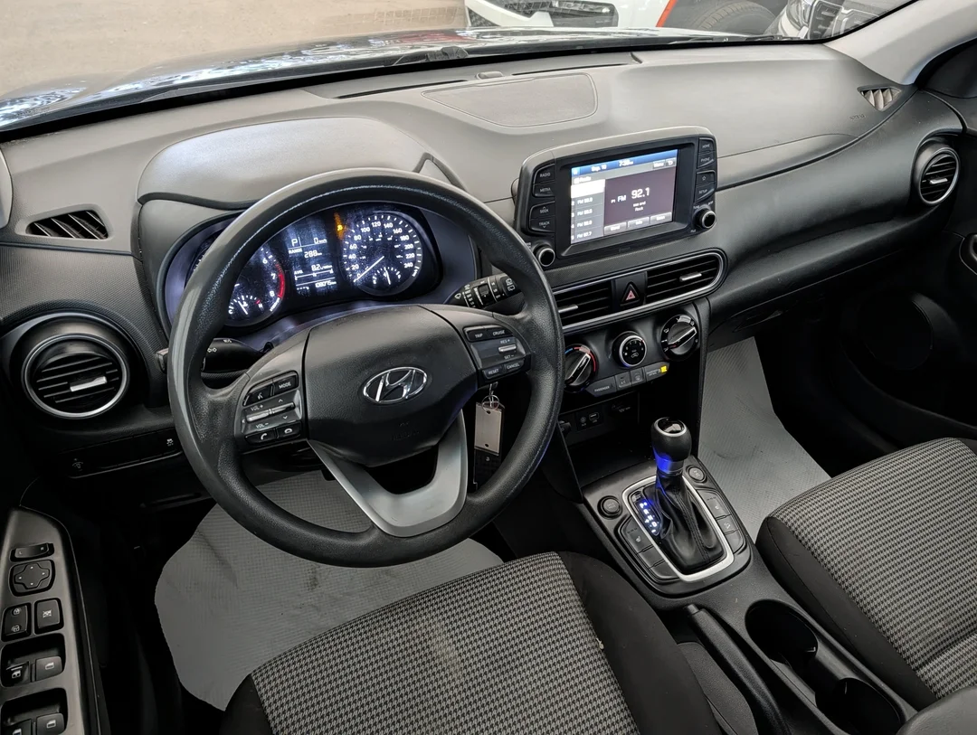 Used 2020 Black Hyundai Essential - - FWD - 2.0L 4-Cyl - Lane Keep Assist - Forward Collision Warning - Backup Cam & More! image 23