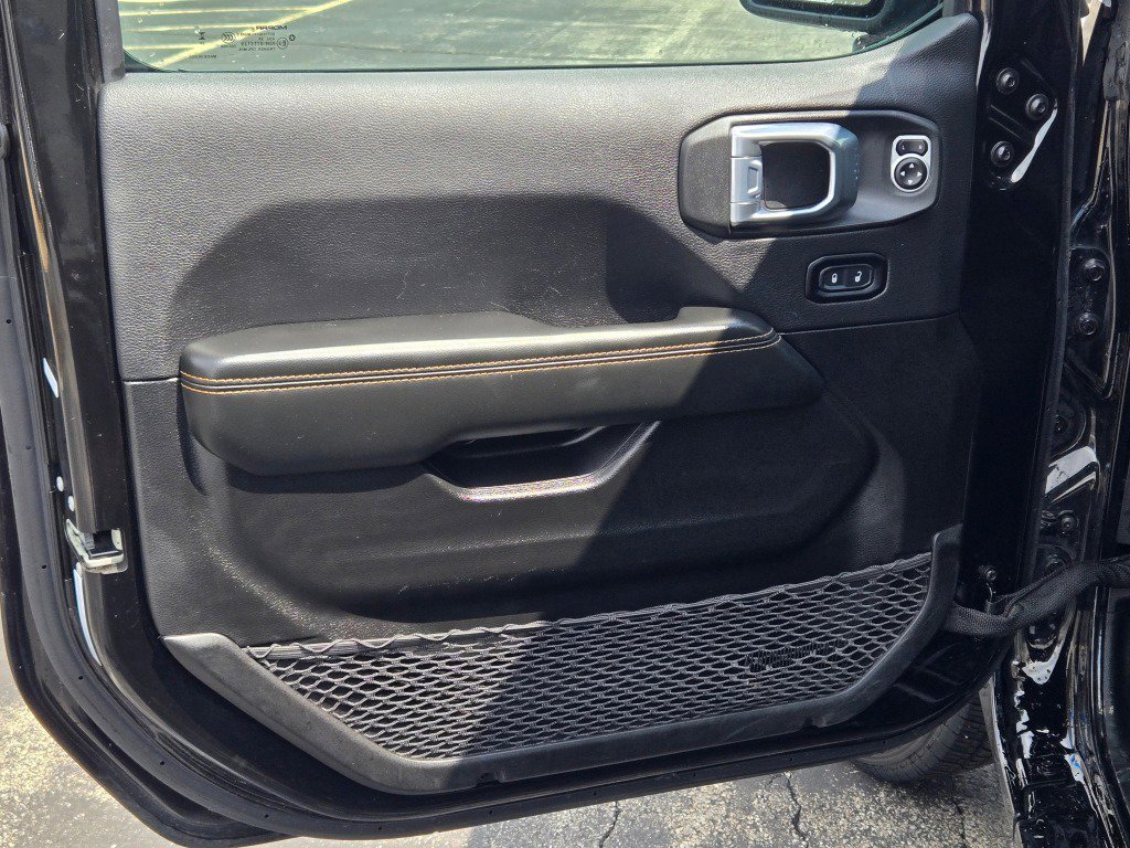 2025 Jeep Wrangler 4-Door Sahara - Photo 18