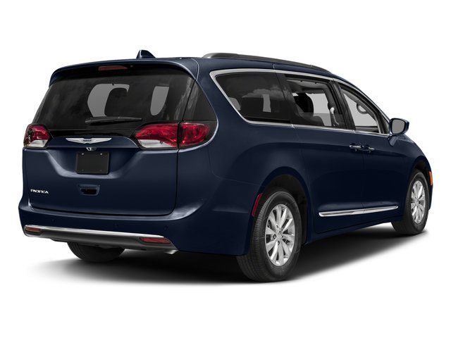 Used 2017 Chrysler Pacifica Touring-L with VIN 2C4RC1BG6HR512586 for sale in Burnsville, Minnesota