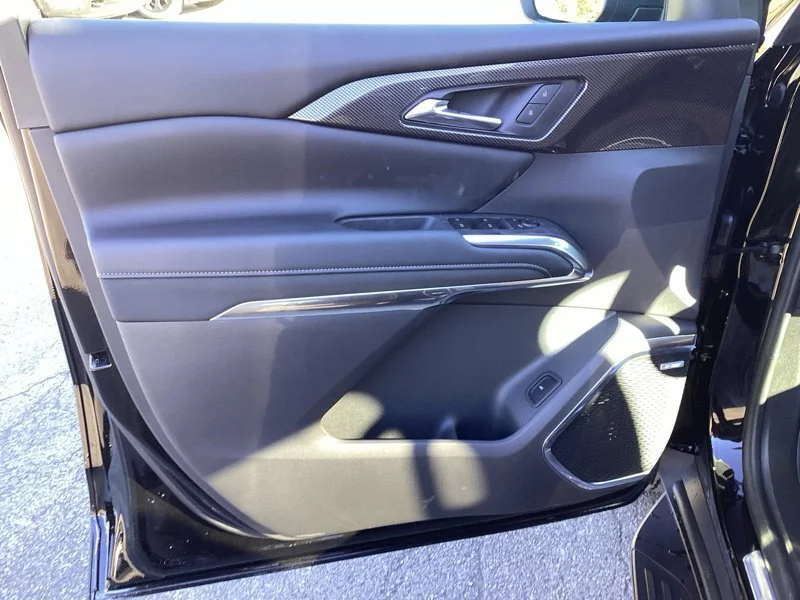 2027 Chevrolet Traverse Z71 - Photo 21