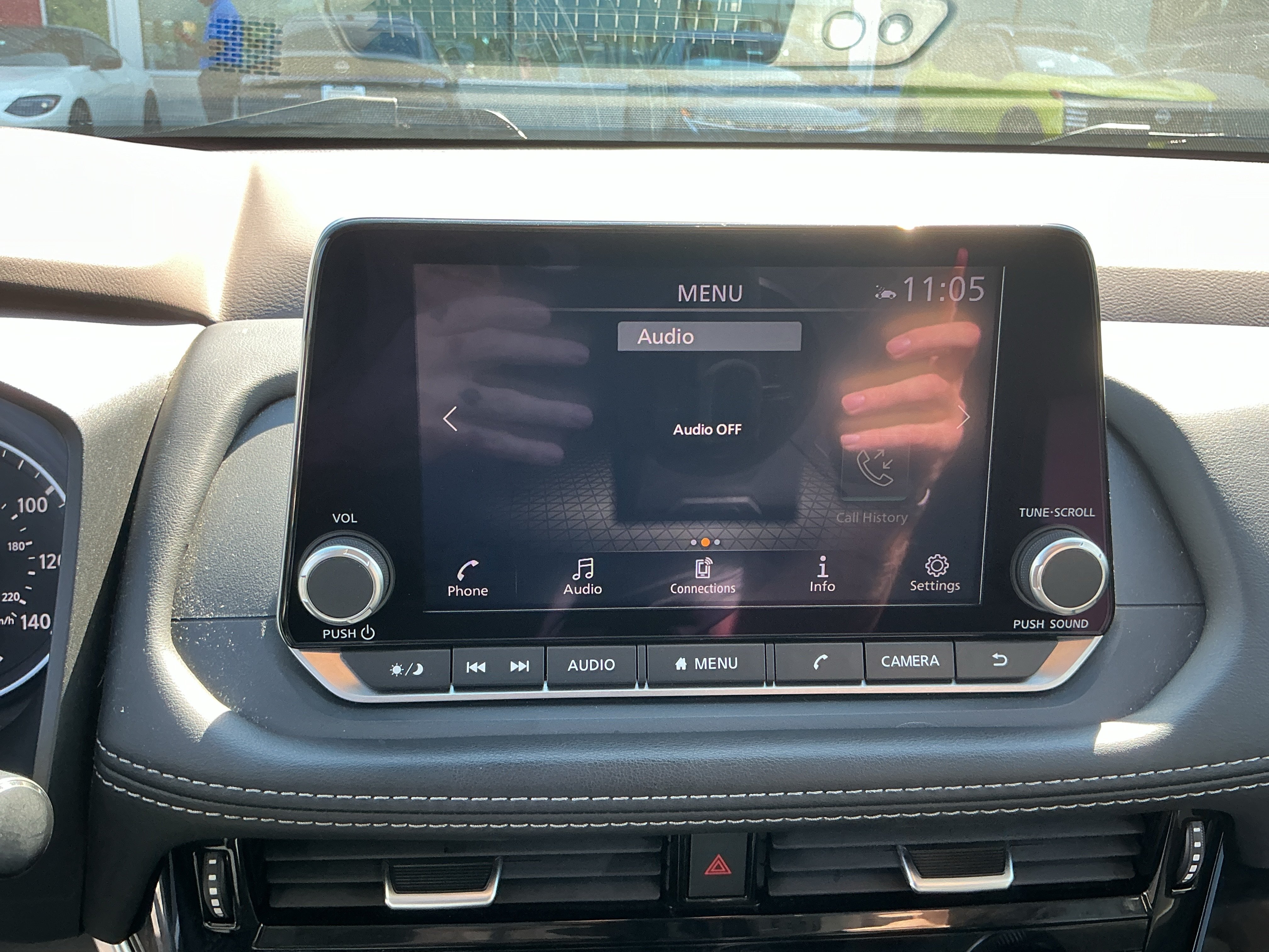 Used 2023 Pearl White Tricoat Nissan SL image 16