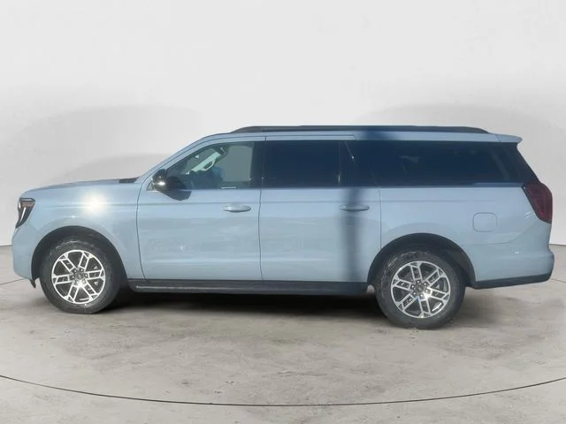 2026 Ford Expedition MAX Active - Photo 2