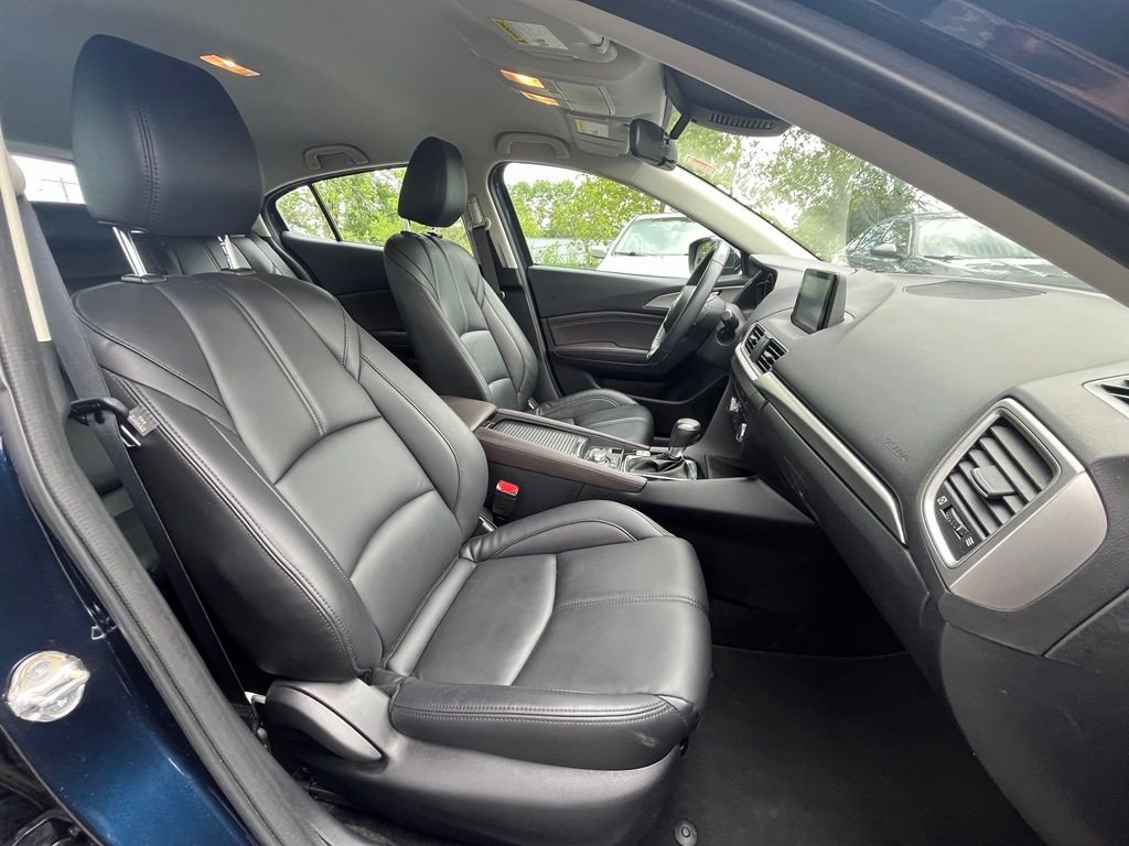 Used 2018 Blue Mazda Touring image 12