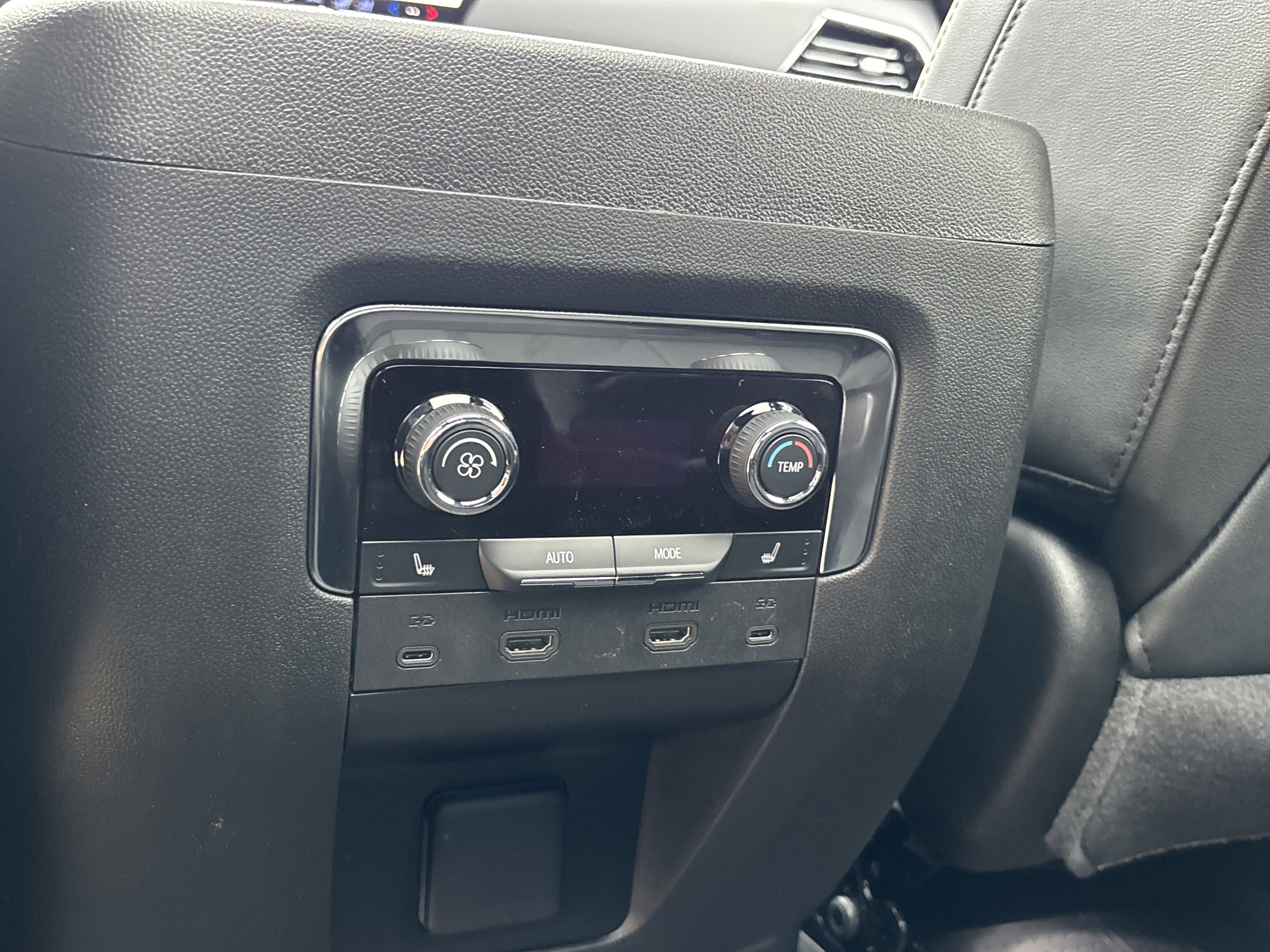 2026 Chevrolet Tahoe Premier - Photo 22