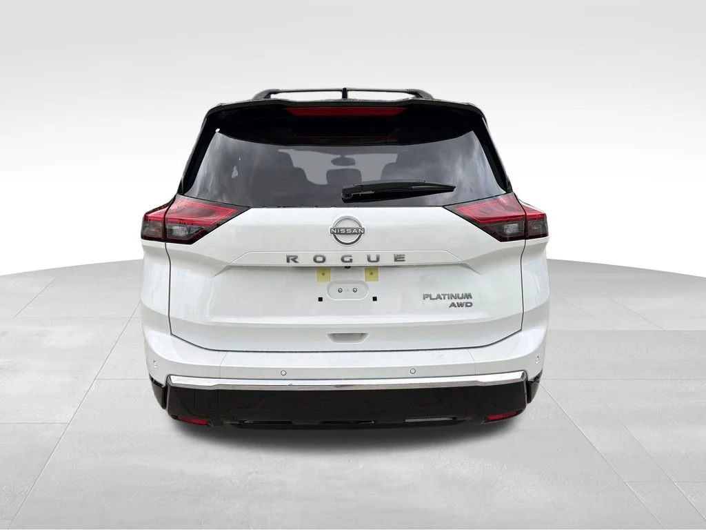 New 2026 Everest White Pearl TriCoat / Super Black Two-tone Nissan Platinum image 6