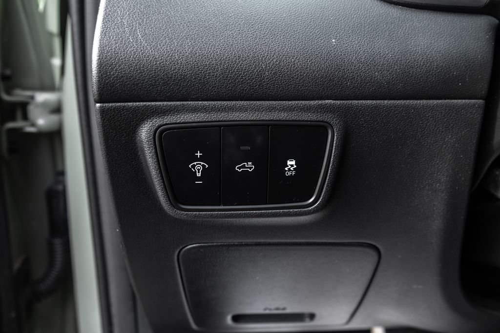 Certified Used 2024 Green Hyundai SE image 26