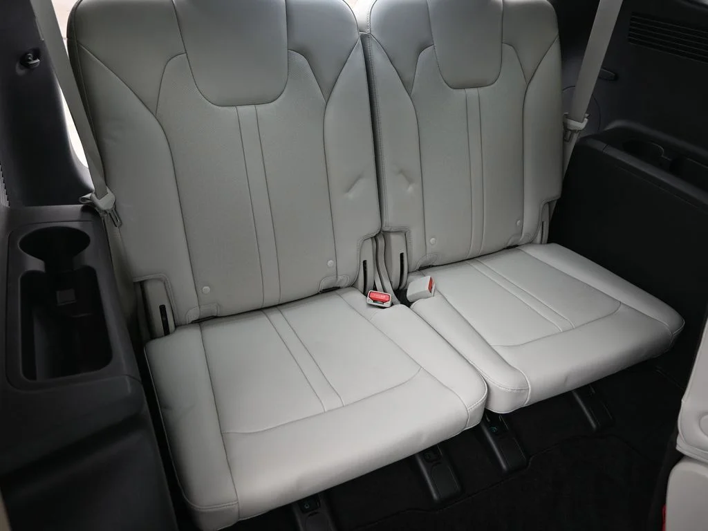 Used 2023 Black Kia X-Line EX image 12