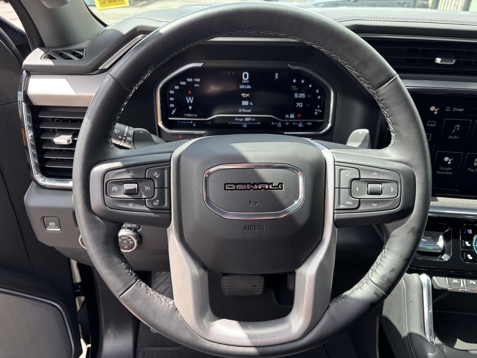 Used 2024 Onyx Black GMC Denali image 21