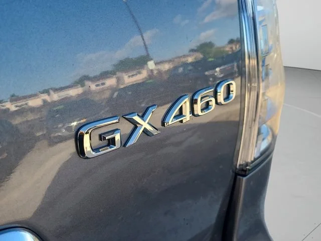 Used 2023 Gray Lexus GX 460 Premium image 34