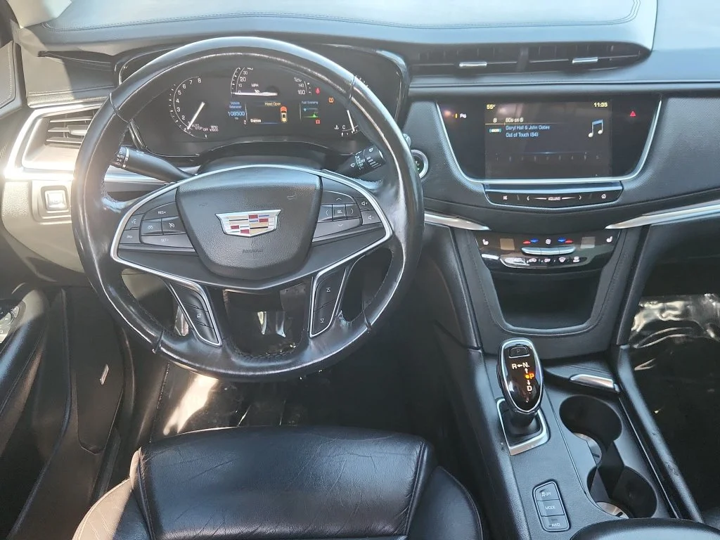 Used 2018 Gray Cadillac Luxury image 10