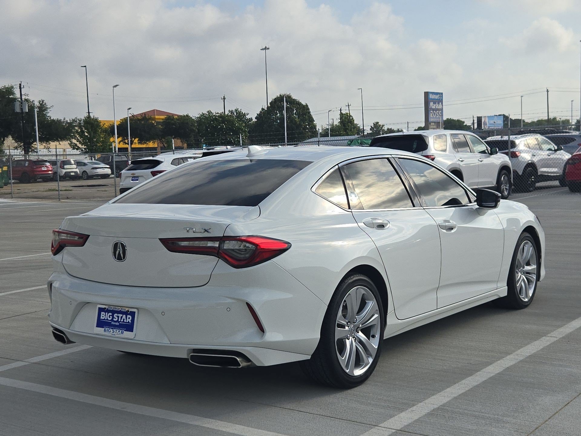 Used 2023 White Acura w/Technology Package image 3