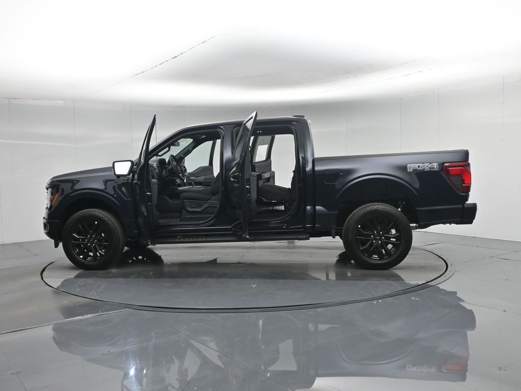New 2026 Blue Ford XLT image 36