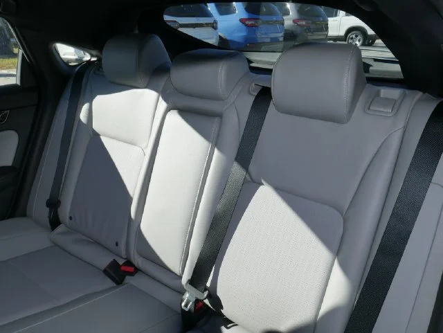 New 2026 Platinum White Pearl Honda FWD Touring Hybrid image 19
