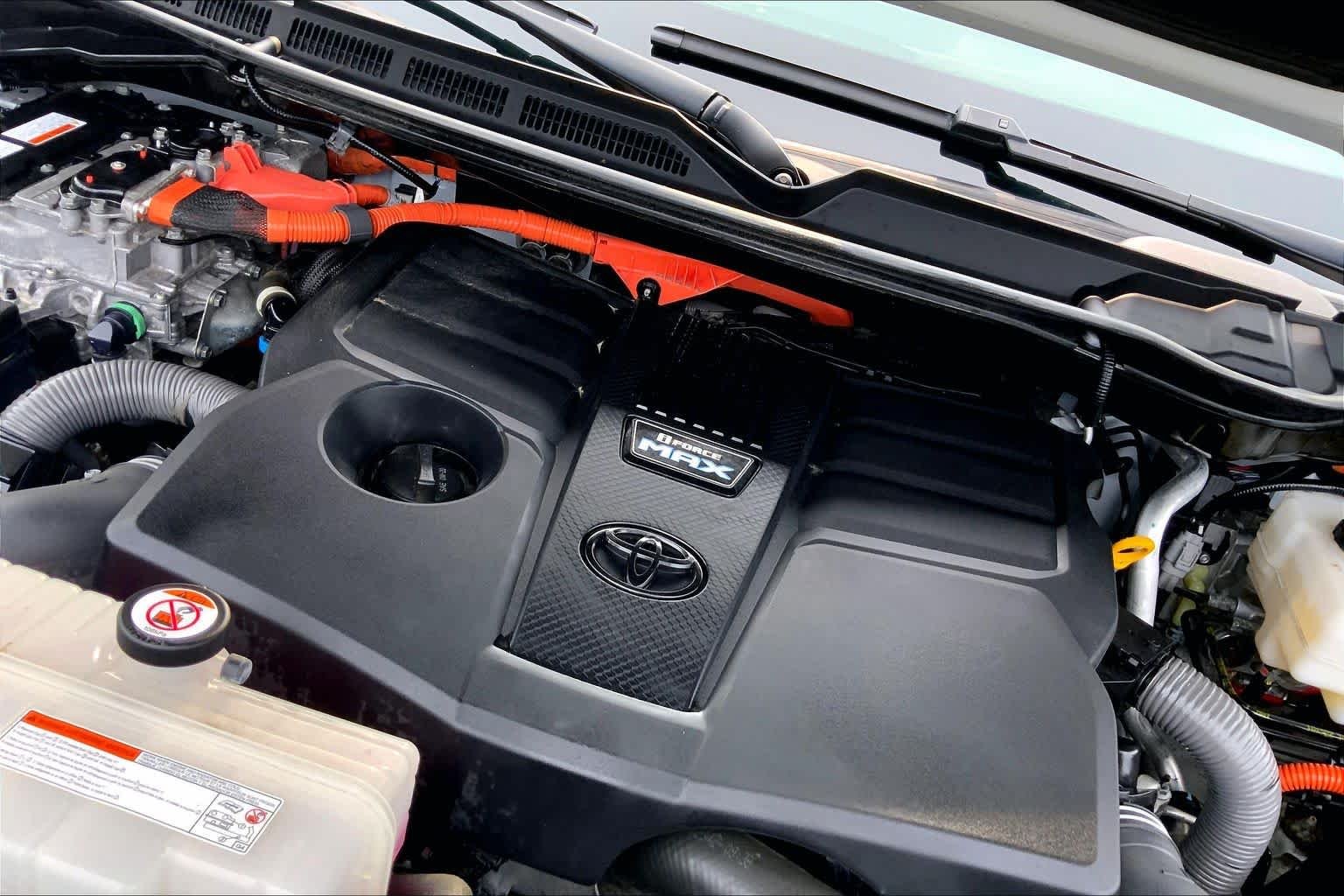 Used 2023 Ice Cap Toyota Limited Hybrid image 33