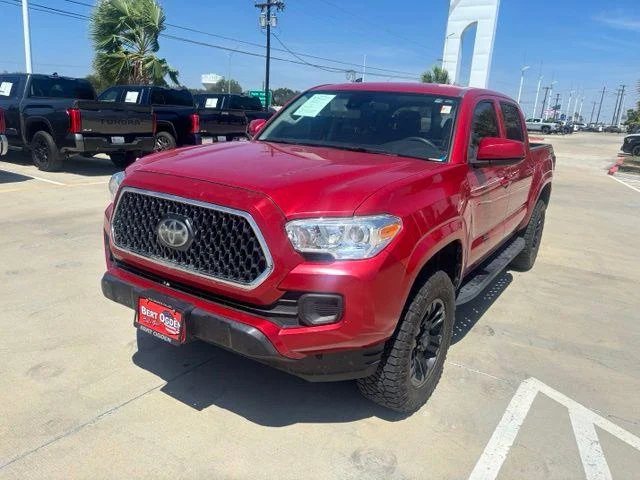 Used 2022 BARCELONA RED MET. Toyota  image 3