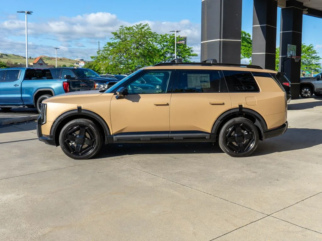 New 2027 Terrain Brown Matte Kia X-Line SX image 4