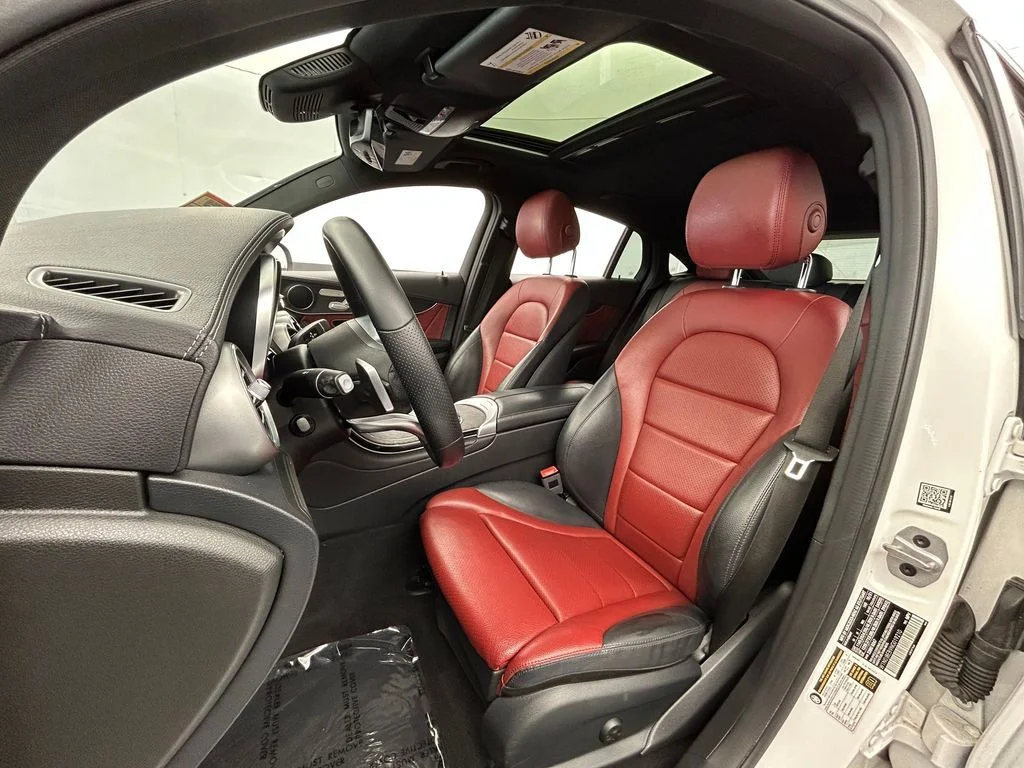 Used 2022 Diamond White Mercedes-Benz GLC 300 Coupe image 9