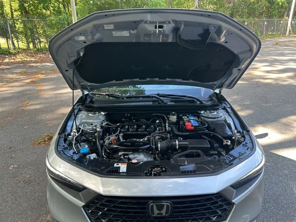 Used 2023 Silver Honda EX image 12