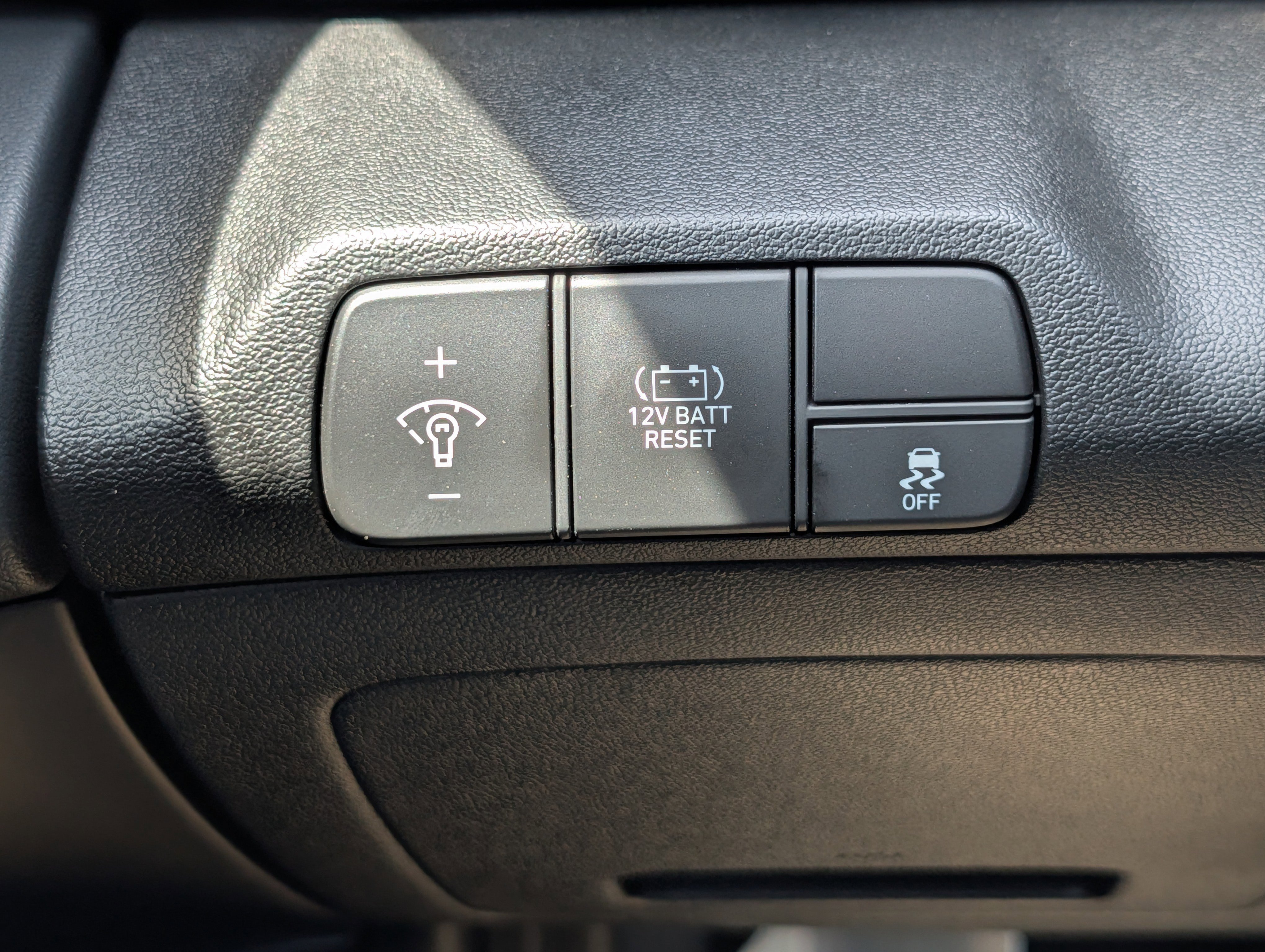 2025 Hyundai Elantra Blue - Photo 26
