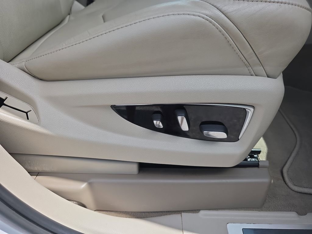 Used 2017 White Cadillac Base image 40