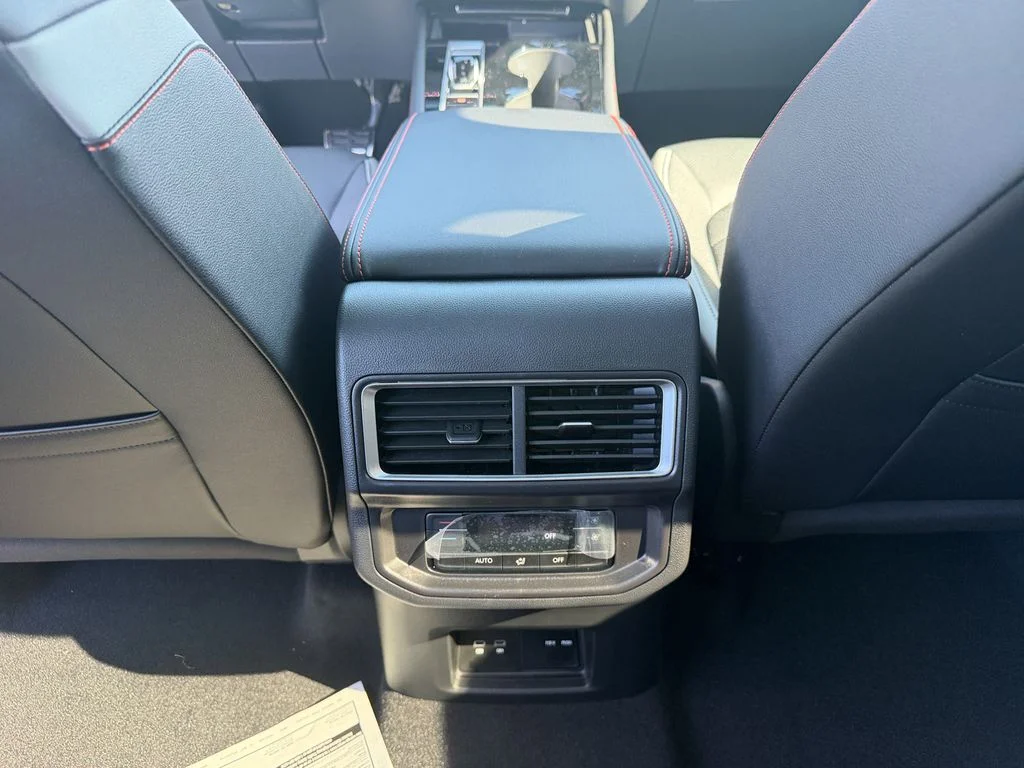 New 2026 Opal White Pearl Volkswagen 2.0T Peak Edition image 28