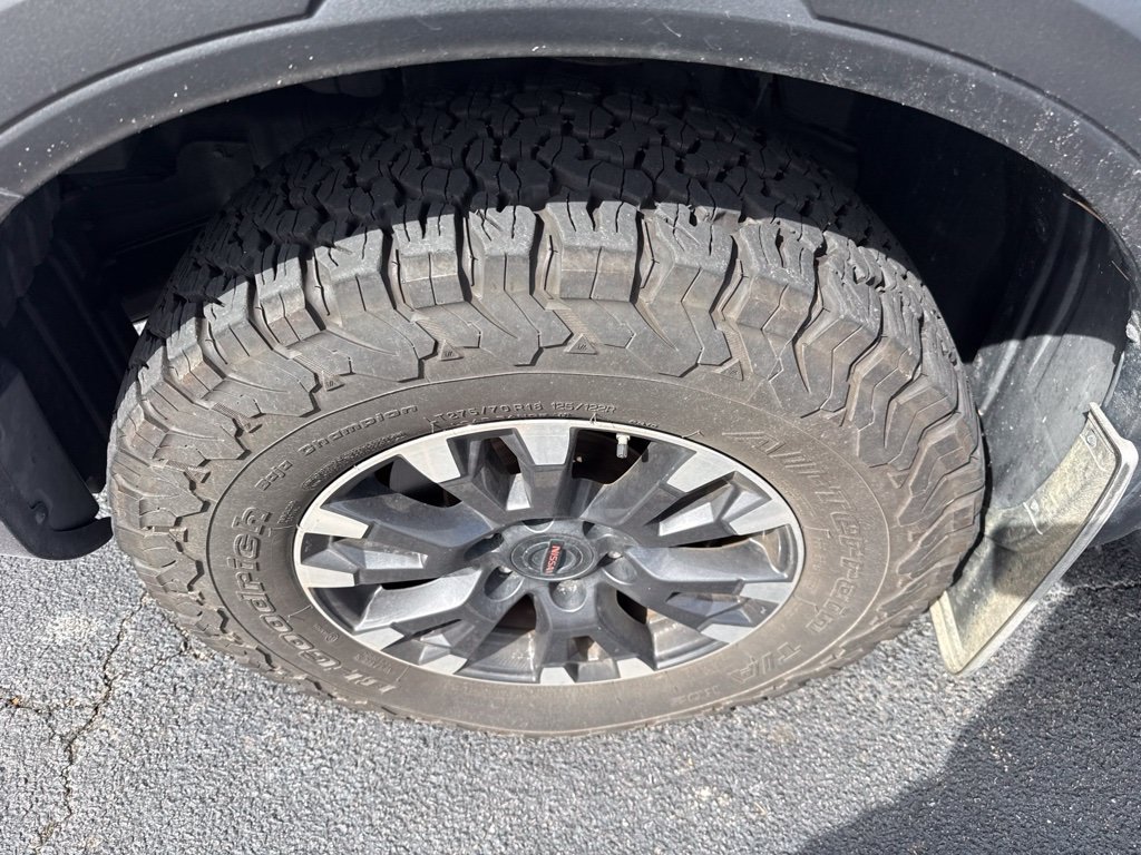 Used 2022 Gray Nissan PRO-4X image 3