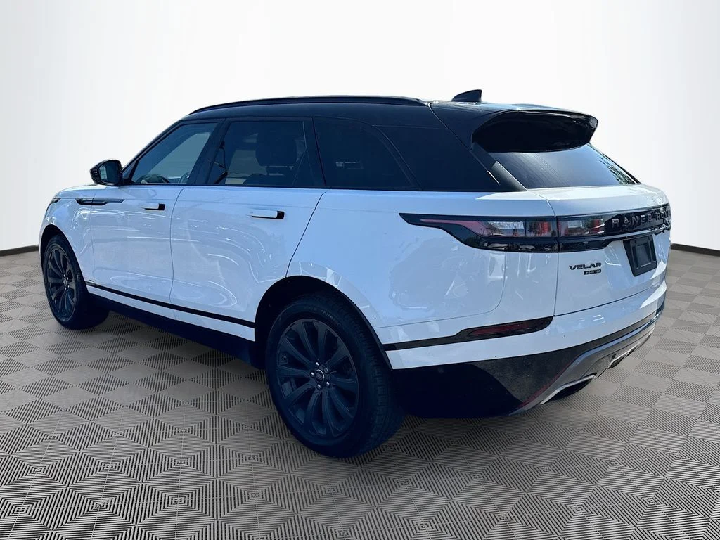 Used 2019  Land Rover SE R-Dynamic image 8