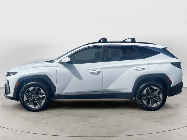 Certified Used 2025 White Hyundai SEL Convenience image 2