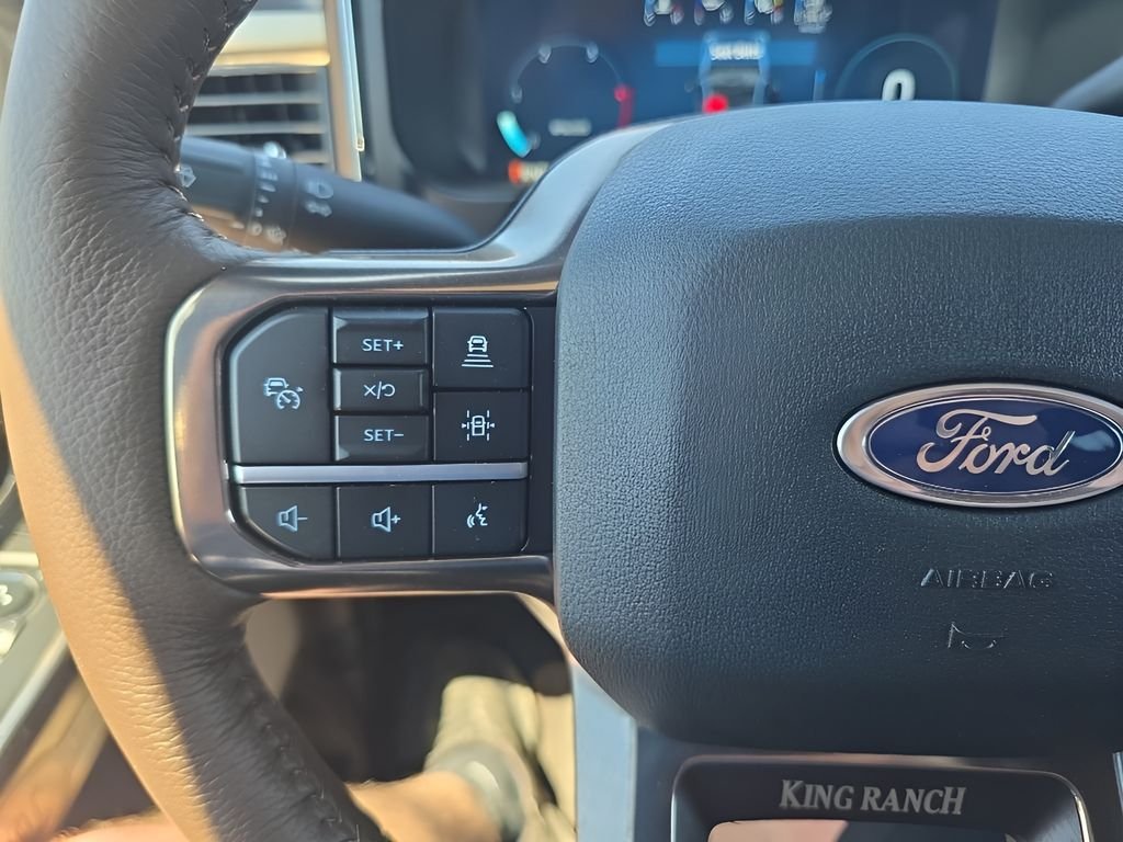 New 2026 Star White Metallic Tri-Coat Ford F-250® King Ranch® image 17