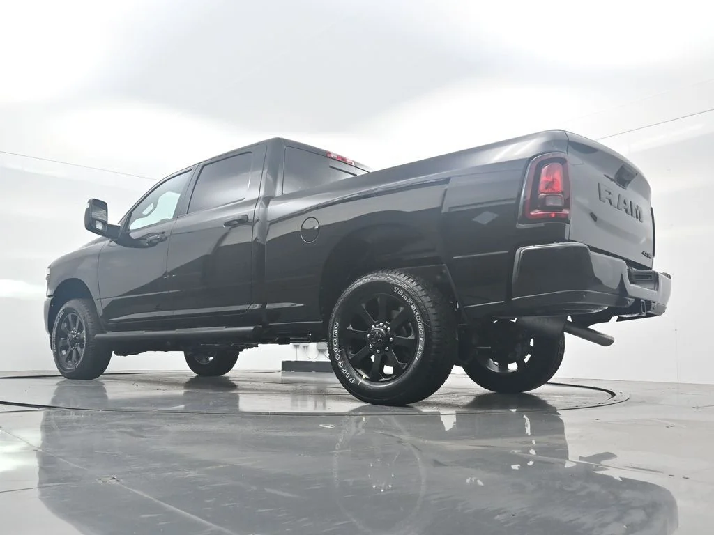 New 2026 Diamond Black Crystal Pearl-Coat Exterior Paint RAM  image 39