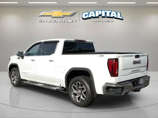 Used 2023 Summit White GMC SLT image 3