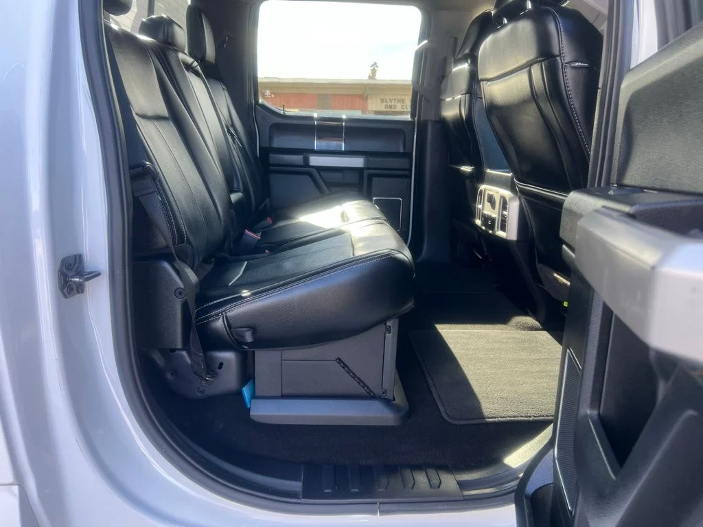 Used 2020 Oxford White Ford Lariat image 21