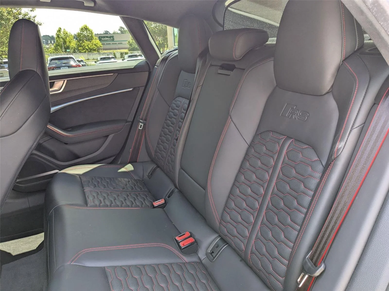 Used 2022 Sebring Black Crystal Effect AUDI  image 28